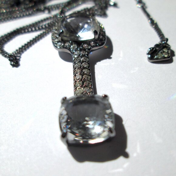 ✨🗝️ Swarovski Pendant Necklace Dk Silver Tone Sparkly Cushion Cut Stylized Key - Picture 5 of 11